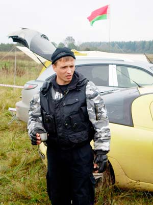 Командир отряда Сергей Ковган на учениях по поиску пропавших людей в Смоленской области